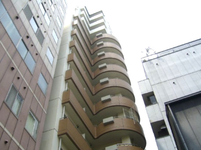 グランパレ北野ハンター坂の外観