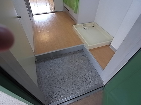 ジョリメゾン魚崎の玄関