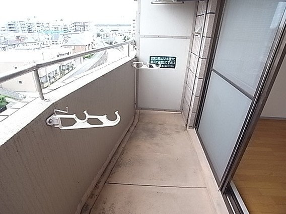 ジョリメゾン魚崎のバルコニー