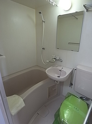 ジョリメゾン魚崎の浴室