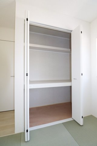 本宮市青田字中森　　　10号棟　　　五百川小学校、本宮第２中学区の収納