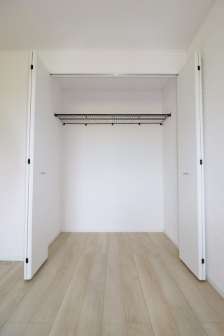 本宮市青田字中森　　　10号棟　　　五百川小学校、本宮第２中学区の収納