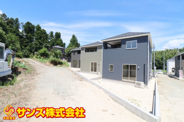 本宮市青田字中森　　　10号棟　　　五百川小学校、本宮第２中学区の外観|南東側から見た区画全体♪