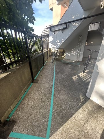 impressshirakawaのその他|駐輪場