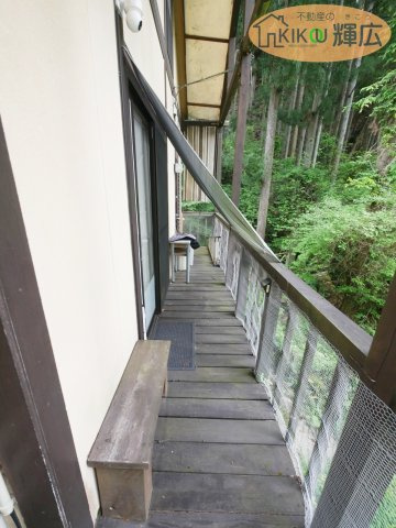 宍粟市一宮町東河内　中古戸建（別荘）のバルコニー