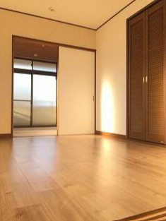 長澤ビルの居間・リビング