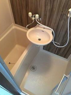 長澤ビルの浴室