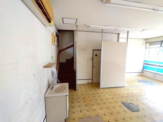 センター中山の内装