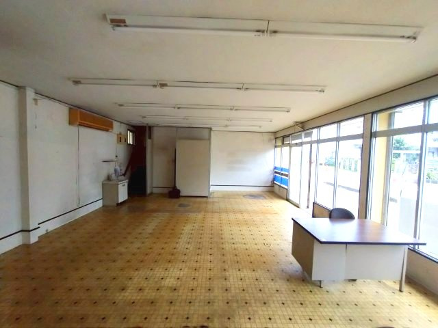 センター中山の内装