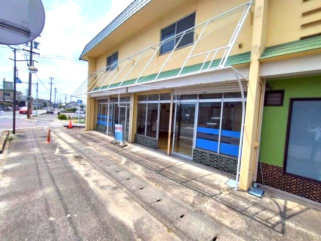 センター中山の外観