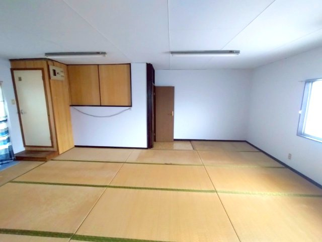 センター中山の内装