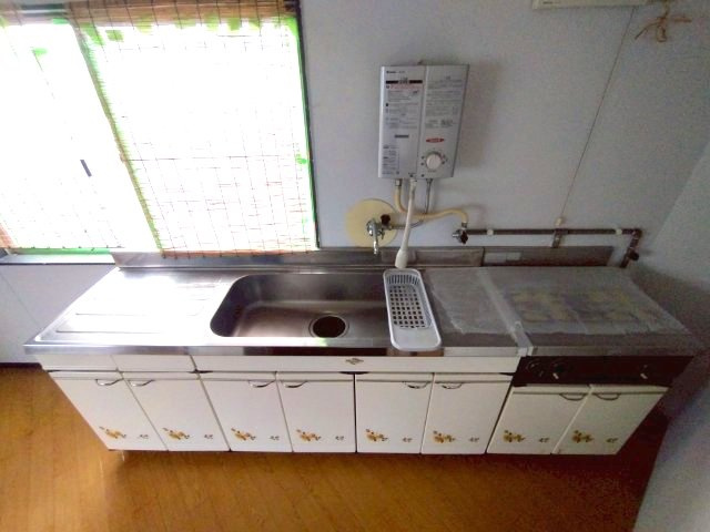 センター中山のキッチン