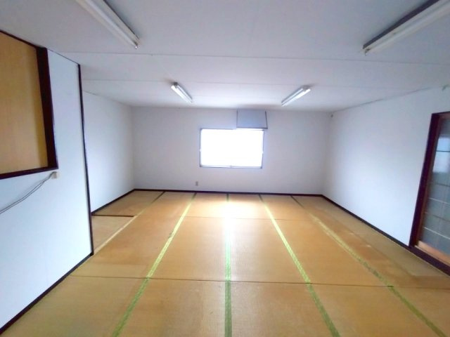 センター中山の内装