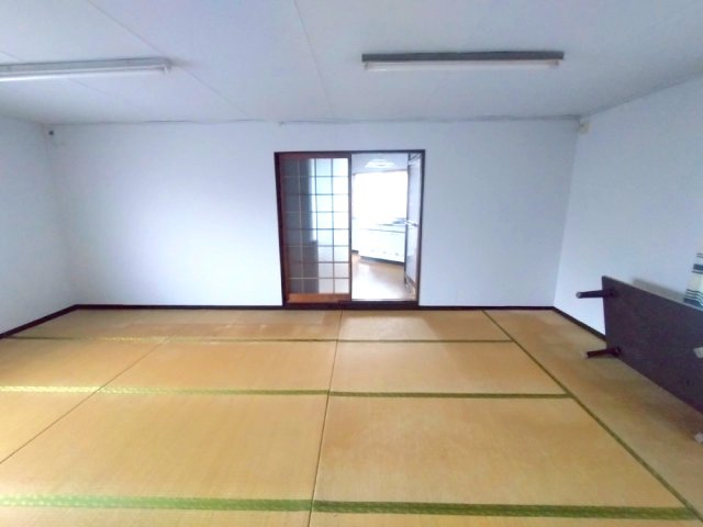 センター中山の内装