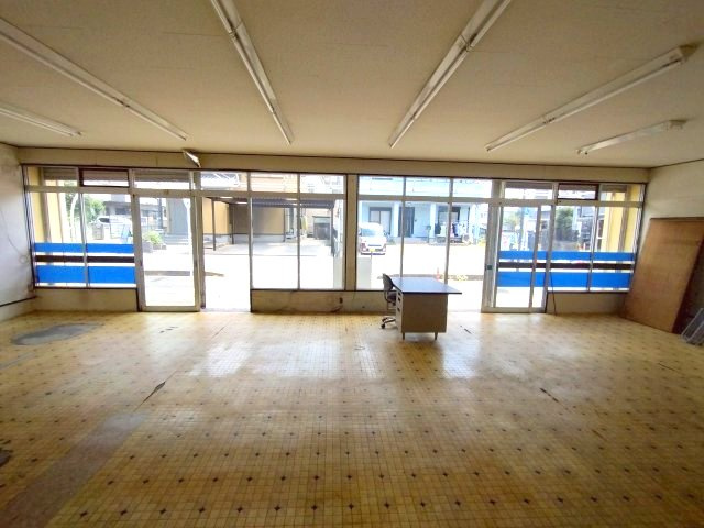 センター中山の内装