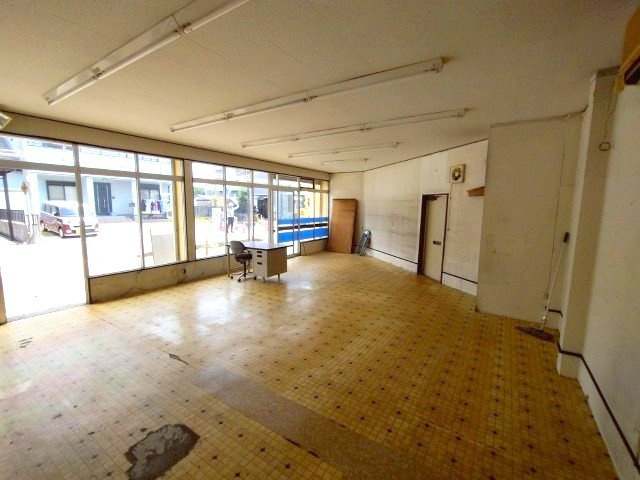 センター中山の内装