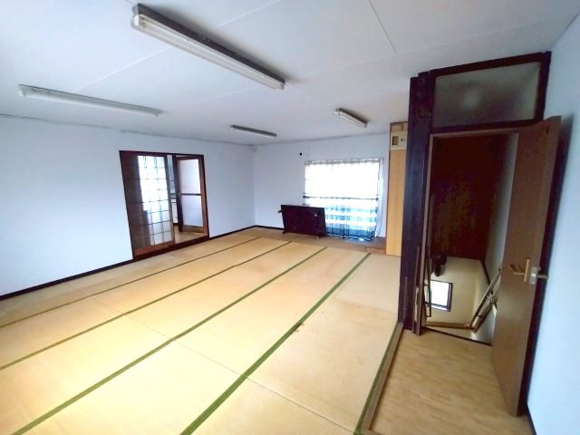 センター中山の内装