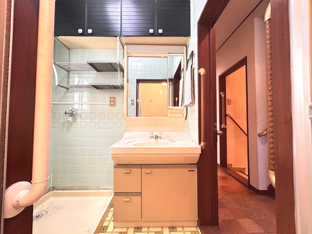 篠原北町2丁目戸建の独立洗面台|洗面台クリーニング済みです♪