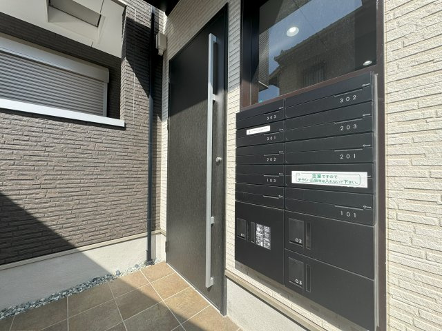 F asecia Notosのエントランス