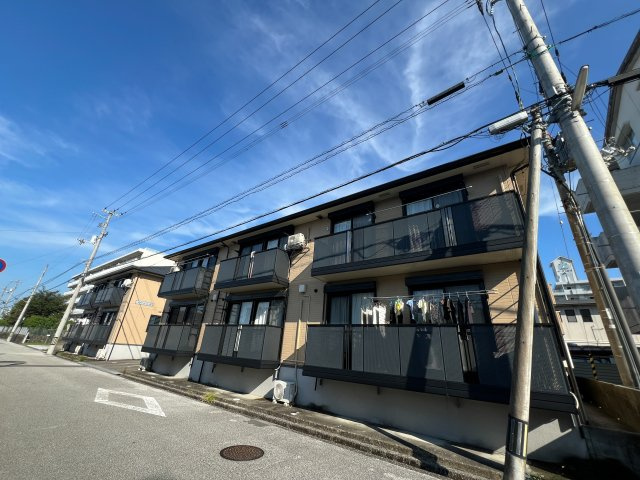 メナージュ A棟の外観