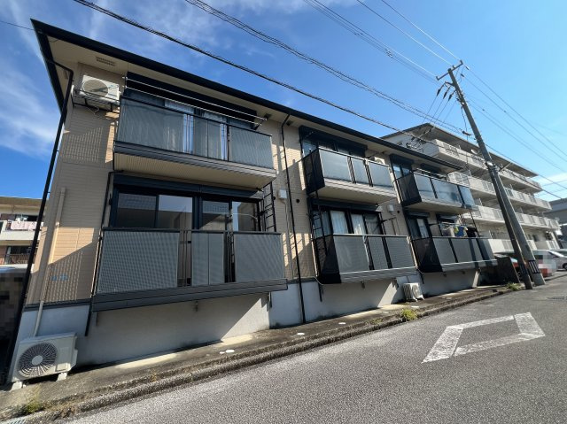 メナージュ A棟の外観