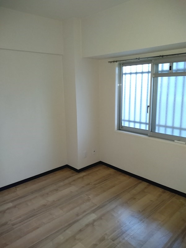 トップアイランドコーポの寝室