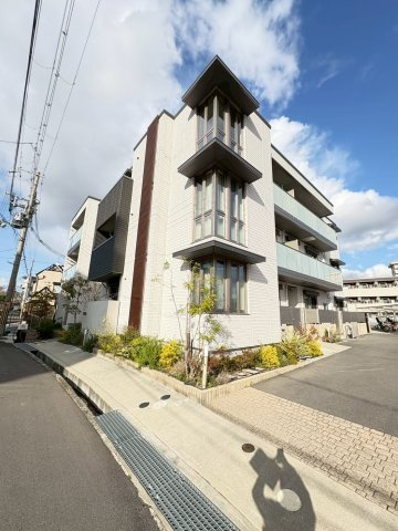ゼストグリナージュの外観