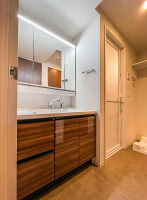 【独立洗面台】 | フロンティアレジデンス錦糸公園