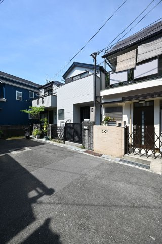 伊丹市寺本3丁目中古戸建の外観|リフォーム済み物件になりますのですぐにご入居できます。見学をご希望の方はお気軽にお問い合わせください。