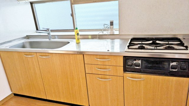 伊丹市寺本3丁目中古戸建のキッチン|室内