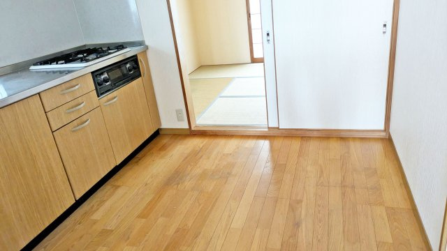 伊丹市寺本3丁目中古戸建のキッチン|室内