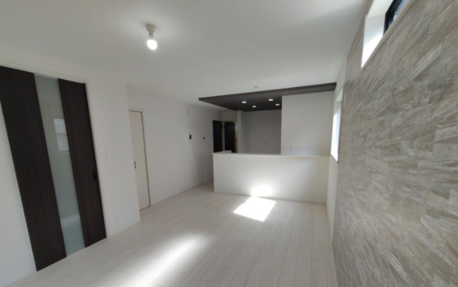 【居間・リビング】 | 【GRAFARE　ZEH標準】小平市上水本町９期 | ゆとりある空間で解放感があるリビングです♪採光にも優れていて過ごしていて気持ちのいいリビングです！