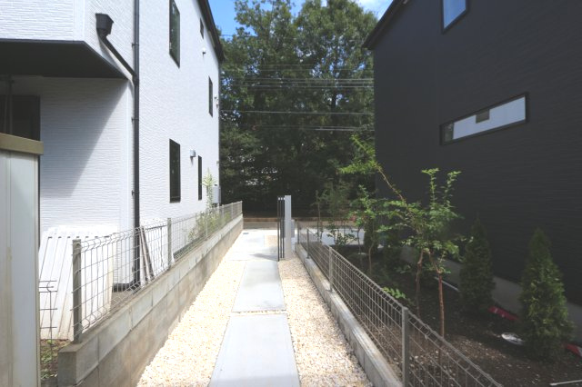 【外観】 | 【GRAFARE　ZEH標準】小平市上水本町９期 | 2階全居室にWIC完備♪(２号棟)