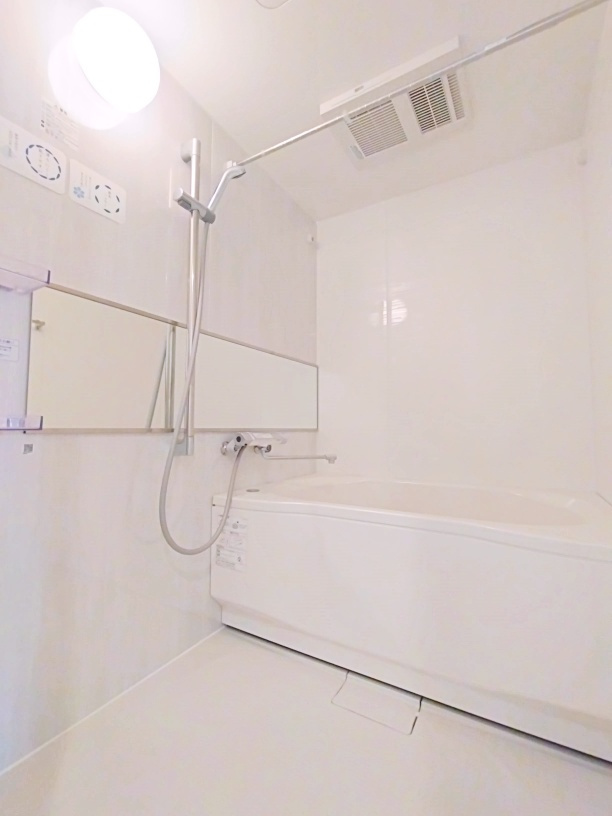 キャッスル上大岡の浴室|コンパクトで使いやすいお風呂です