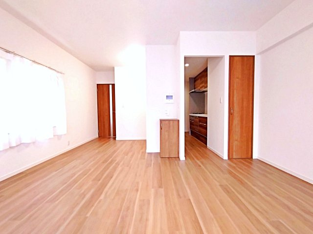 サングレイス小机の居間・リビング|ゆったり過ごせるリビングです