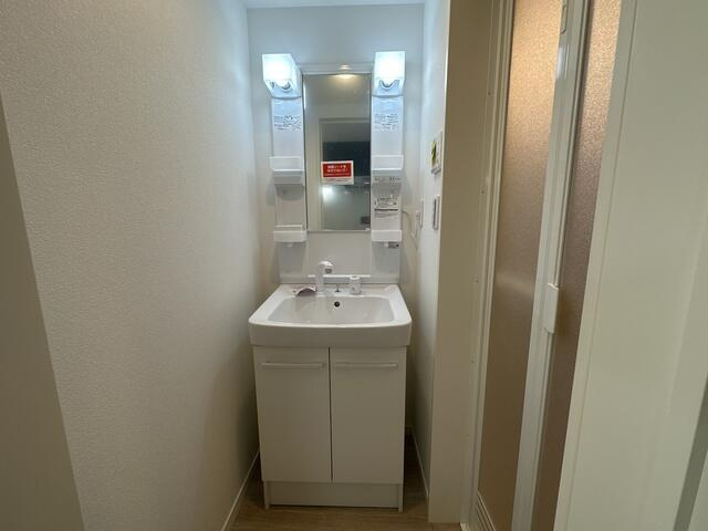 【独立洗面台】