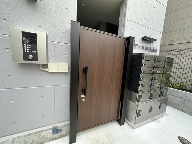 【エントランス】