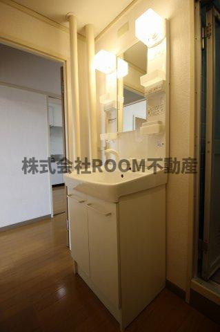 アイン都城の独立洗面台|使いやすい独立洗面台です