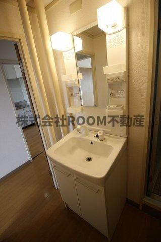 アイン都城の独立洗面台|使いやすい独立洗面台です