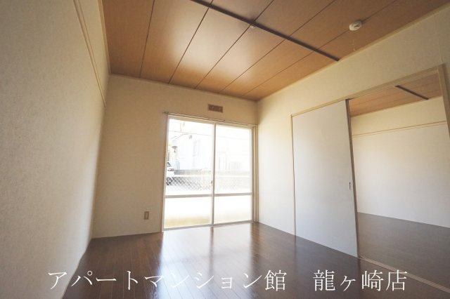 サンハイツ布川台の洋室