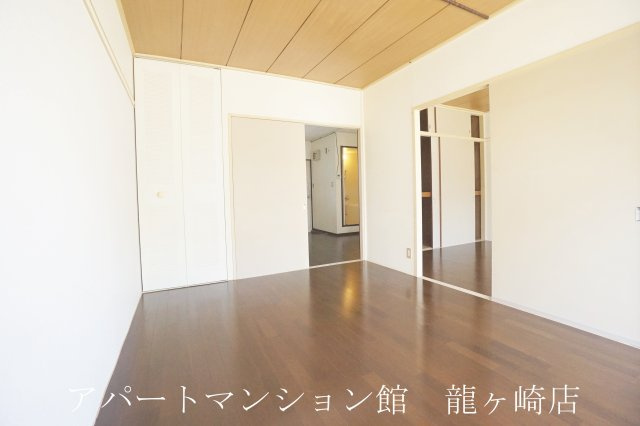 サンハイツ布川台の居間・リビング