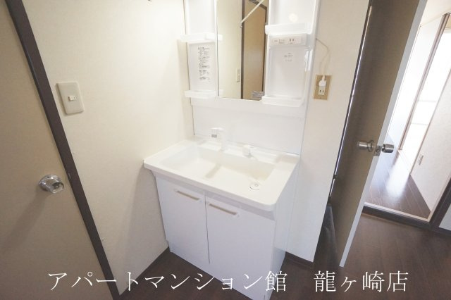 サンハイツ布川台の独立洗面台