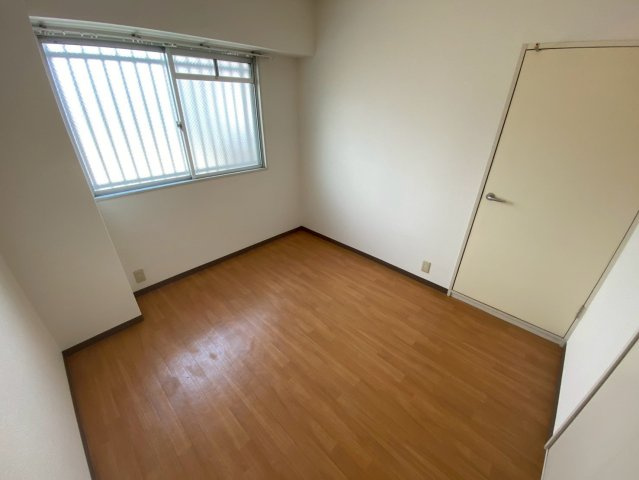 芦屋三木マンションの居間・リビング