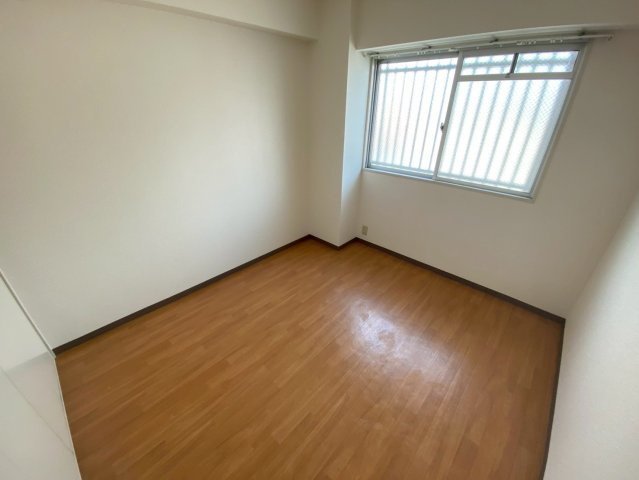 芦屋三木マンションの居間・リビング