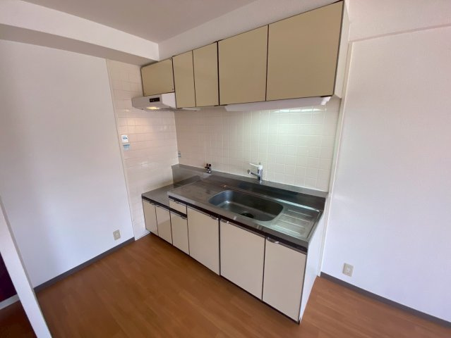 芦屋三木マンションのキッチン