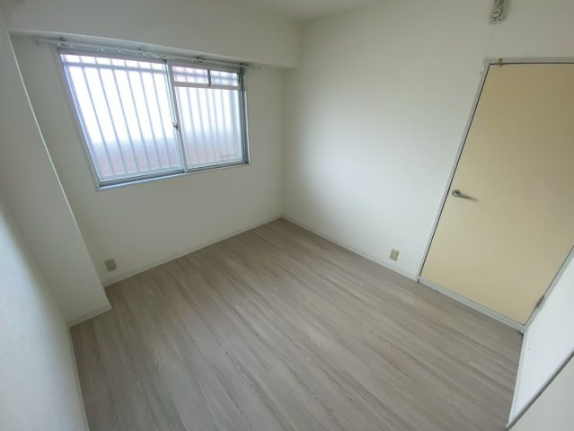 芦屋三木マンションの居間・リビング