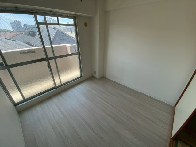 芦屋三木マンションの居間・リビング