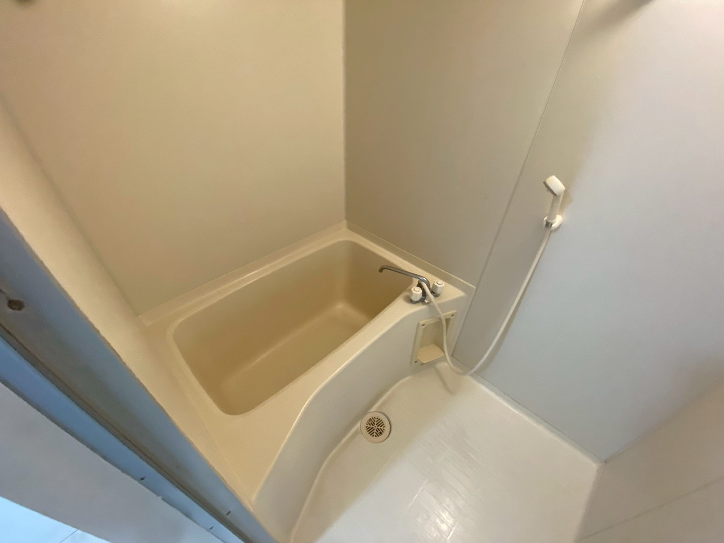 芦屋三木マンションの浴室