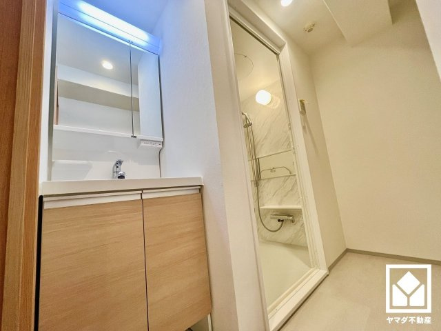 ファミールハイツ京都伏見ステージ2の独立洗面台