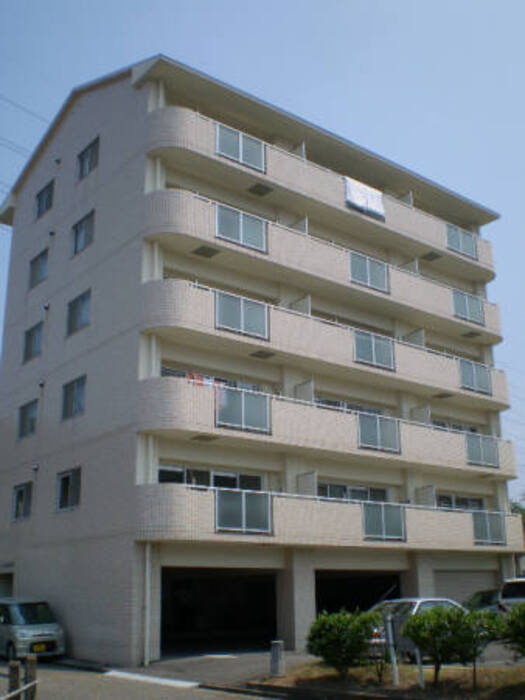 イーストエントピアの外観